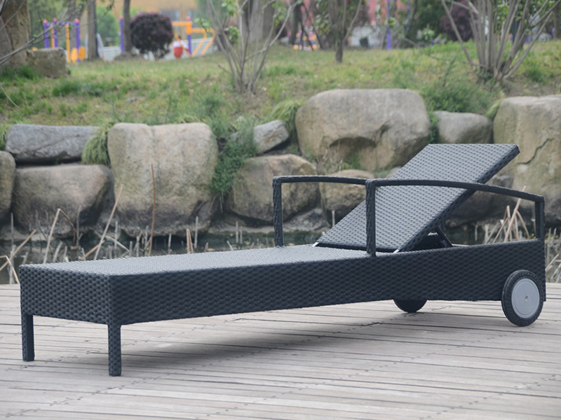 Rattan Lounge buiten, aluminium rattan daybed met wielen YQ-RB-439